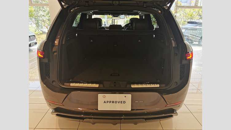 2024 認定中古車 Land Rover Range Rover Sport シャラントグレイ D300マイルドハイブリッド スタンダードホイールベース Dynamic HSE