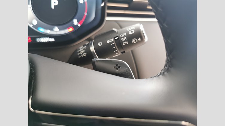 2024 認定中古車 Land Rover Range Rover Sport シャラントグレイ D300マイルドハイブリッド スタンダードホイールベース Dynamic HSE