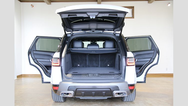 2020 認定中古車 Land Rover Range Rover Sport ユーロンホワイト 3.0リッターTDV6ディーゼル（258 PS） HSE