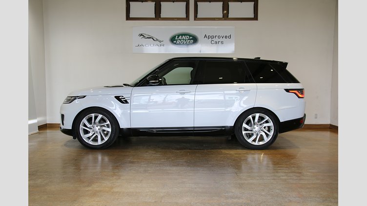 2020 認定中古車 Land Rover Range Rover Sport ユーロンホワイト 3.0リッターTDV6ディーゼル（258 PS） HSE