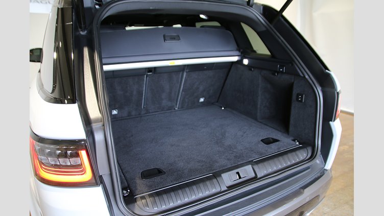 2020 認定中古車 Land Rover Range Rover Sport ユーロンホワイト 3.0リッターTDV6ディーゼル（258 PS） HSE