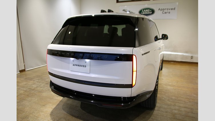 2024 認定中古車 Land Rover Range Rover オストゥーニパールホワイト（お取り扱いの有無については正規ディーラーにお問い合わせください） P550 AWD PHEV（AT） スタンダードホイールベース Autobiography