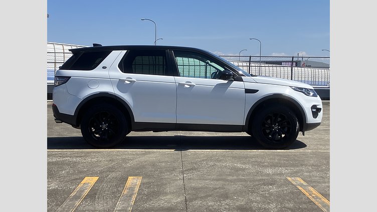 2016 認定中古車 Land Rover Discovery Sport Fuji White 2.0 litre Si4 Petrol SE P240