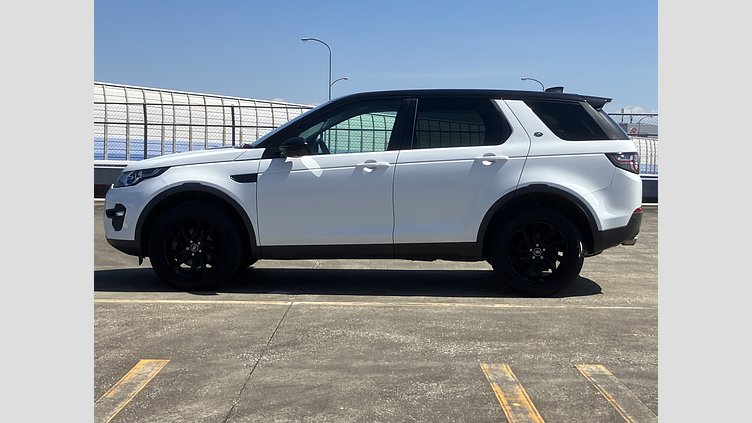 2016 認定中古車 Land Rover Discovery Sport Fuji White 2.0 litre Si4 Petrol SE P240