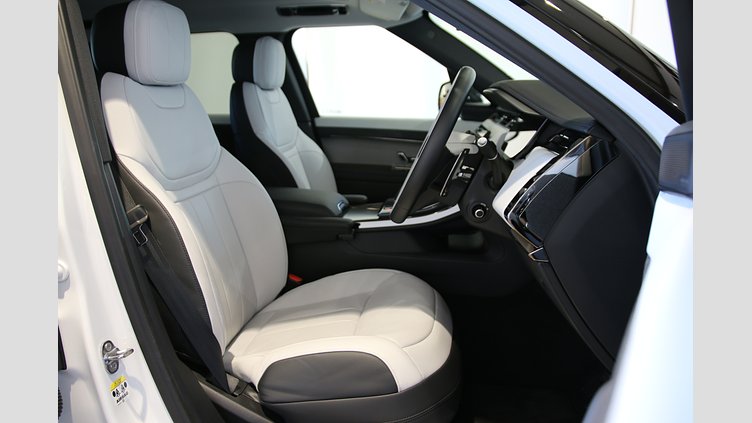 2024 認定中古車 Land Rover Range Rover Sport フジホワイト D300マイルドハイブリッド Dynamic HSE