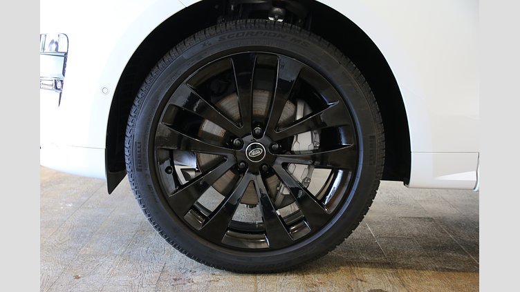 2024 認定中古車 Land Rover Range Rover Sport フジホワイト D300マイルドハイブリッド Dynamic HSE