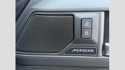 Defender 110 6