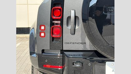 Defender 110 77
