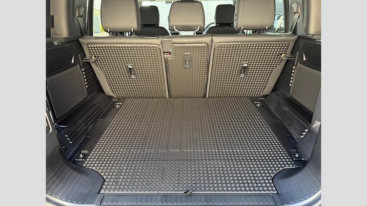 2025 認定中古車 Land Rover Defender 110 カルパチアングレイ P300 ガソリン X-Dynamic SE