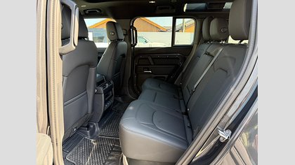 Defender 110 62