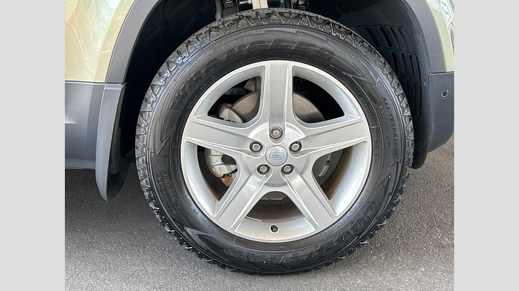 2021 認定中古車 Land Rover Defender 90 パンゲアグリーン P300 AWD（AT） SE