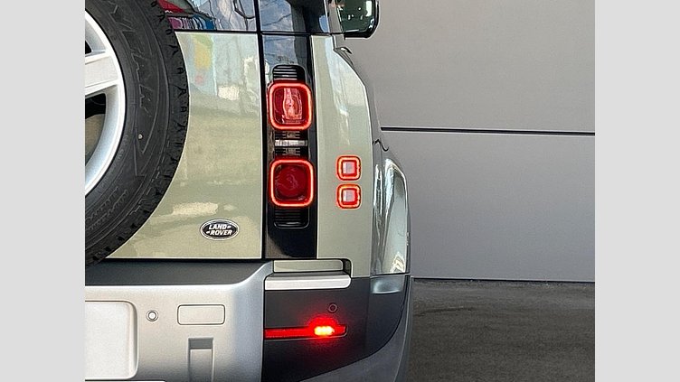 2021 認定中古車 Land Rover Defender 90 パンゲアグリーン P300 AWD（AT） SE