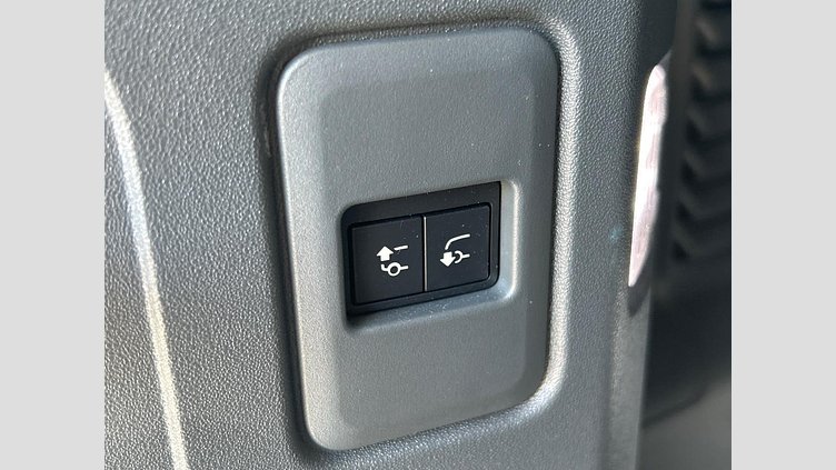 2021 認定中古車 Land Rover Defender 90 パンゲアグリーン P300 AWD（AT） SE