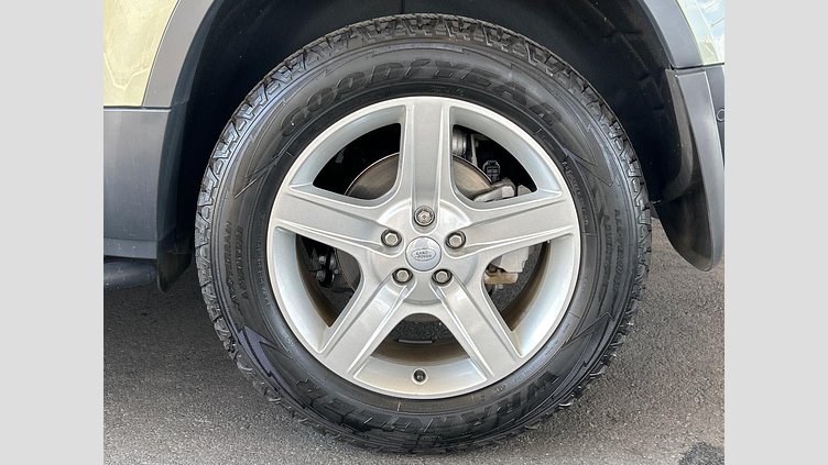 2021 認定中古車 Land Rover Defender 90 パンゲアグリーン P300 AWD（AT） SE
