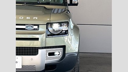 Defender 90 53