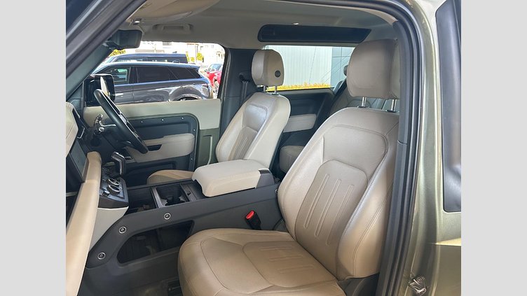 2021 認定中古車 Land Rover Defender 90 パンゲアグリーン P300 AWD（AT） SE