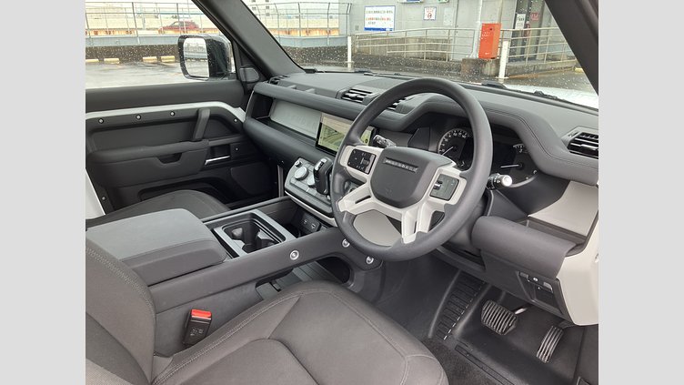 2022 認定中古車 Land Rover Defender 90 Fuji White 2.0 litre i4P Petrol 2.0 P300