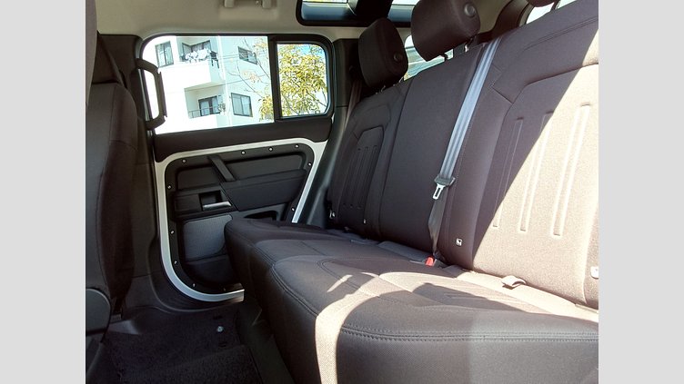 2020 認定中古車 Land Rover Defender 110 フジホワイト P300 AWD（AT） ベース