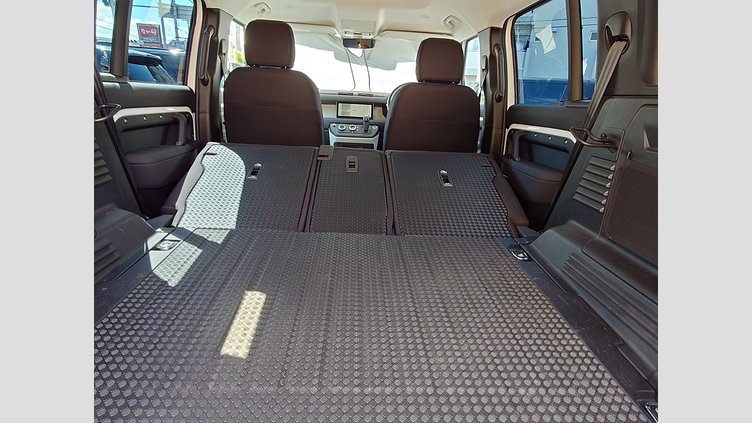 2020 認定中古車 Land Rover Defender 110 フジホワイト P300 AWD（AT） ベース