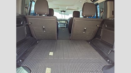 Defender 110 53