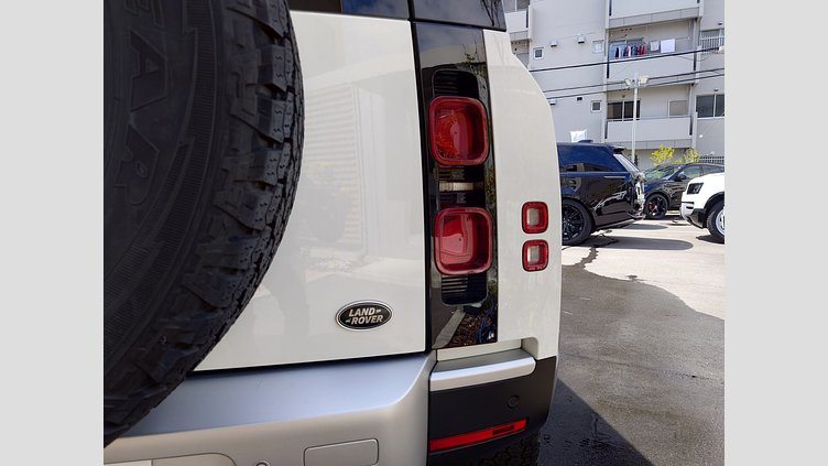 2020 認定中古車 Land Rover Defender 110 フジホワイト P300 AWD（AT） ベース