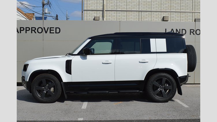 2024 認定中古車 Land Rover Defender 110 フジホワイト D350 ディーゼルマイルドハイブリッド X-Dynamic HSE