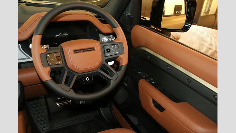 2025 New Land Rover Defender 110 Petra Copper P635 Petrol V8 Mild Hybrid OCTA OCTA