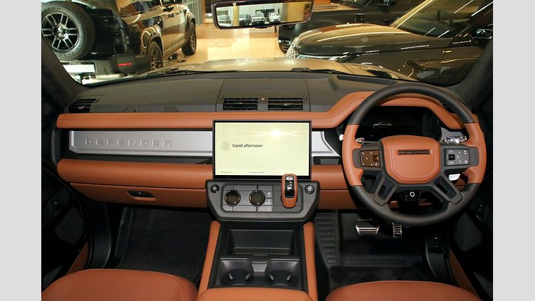 2025 New Land Rover Defender 110 Petra Copper P635 Petrol V8 Mild Hybrid OCTA OCTA