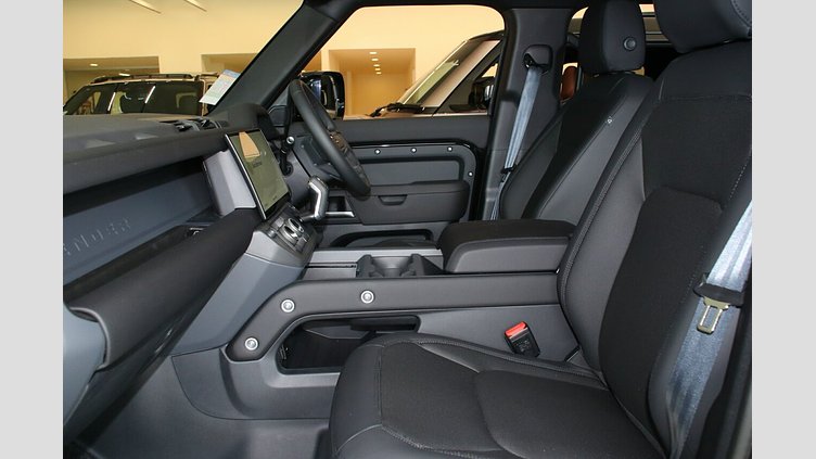 2025 New Land Rover Defender 110 Santorini Black P425 Petrol V8 X-Dynamic SE