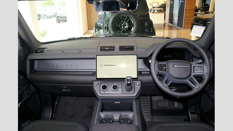 2025 New Land Rover Defender 110 Santorini Black P425 Petrol V8 X-Dynamic SE