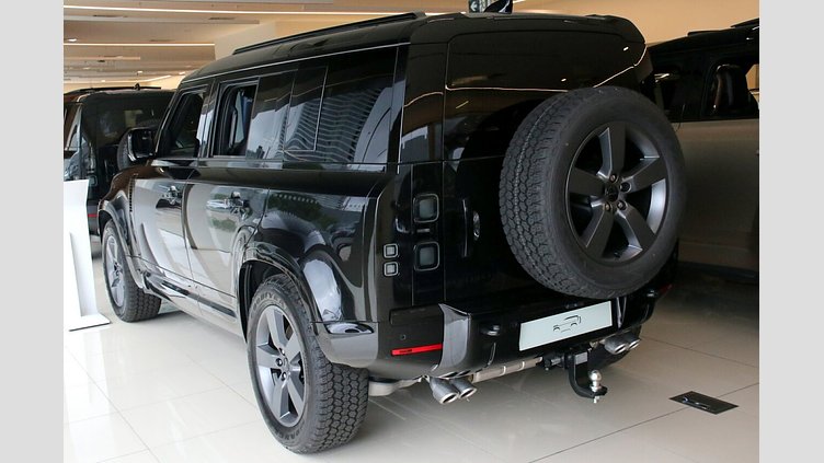 2025 New Land Rover Defender 110 Santorini Black P425 Petrol V8 X-Dynamic SE