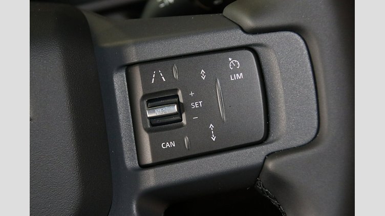 2025 New Land Rover Defender 110 Santorini Black P425 Petrol V8 X-Dynamic SE