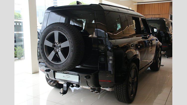 2025 New Land Rover Defender 110 Santorini Black P425 Petrol V8 X-Dynamic SE