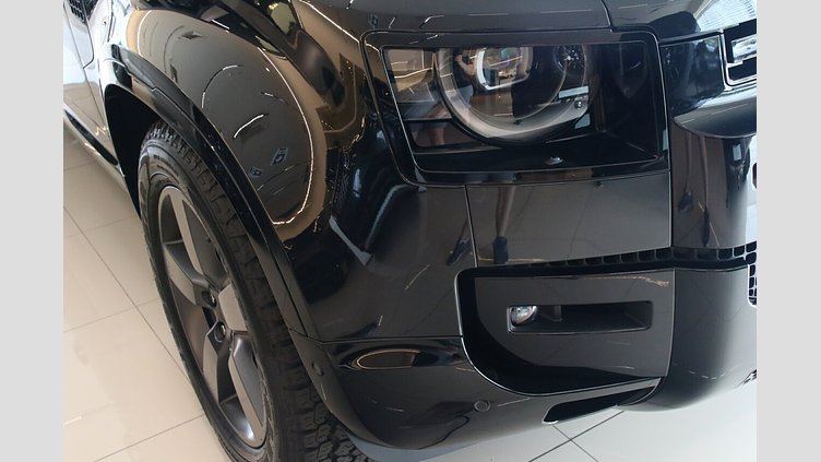 2025 New Land Rover Defender 110 Santorini Black P425 Petrol V8 X-Dynamic SE