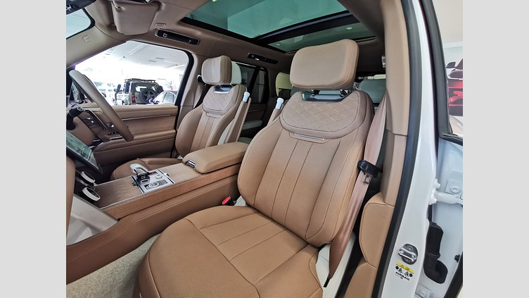 2022 認定中古車 Land Rover Range Rover アイシーホワイト - グロスフィニッシュ P530 AWD（AT） スタンダードホイールベース SV