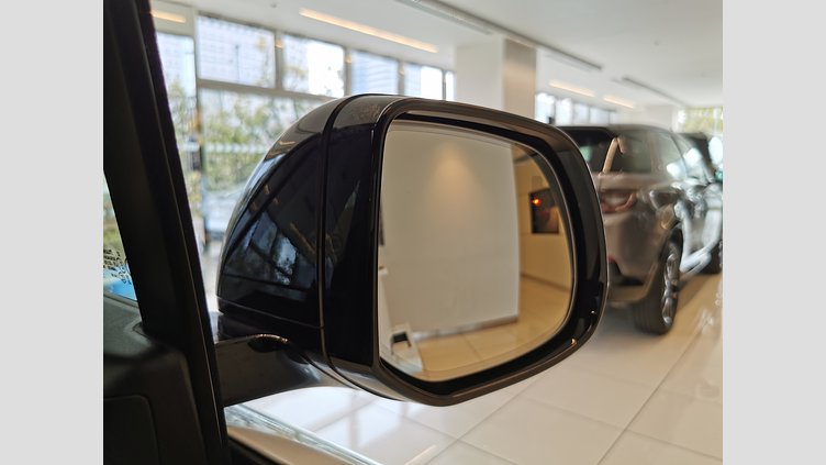 2022 認定中古車 Land Rover Range Rover アイシーホワイト - グロスフィニッシュ P530 AWD（AT） スタンダードホイールベース SV