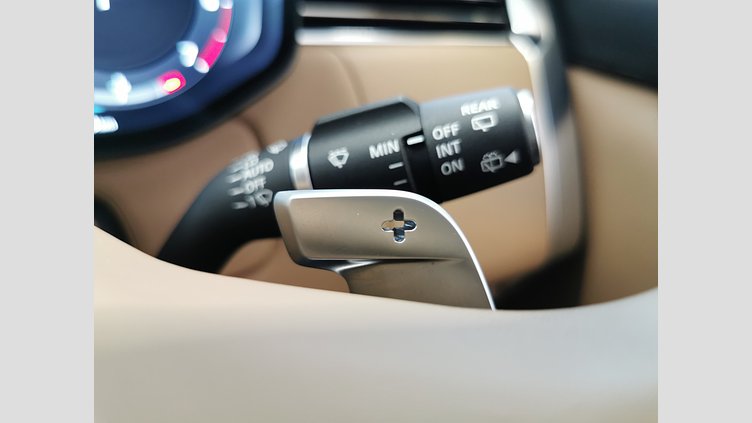 2022 認定中古車 Land Rover Range Rover アイシーホワイト - グロスフィニッシュ P530 AWD（AT） スタンダードホイールベース SV