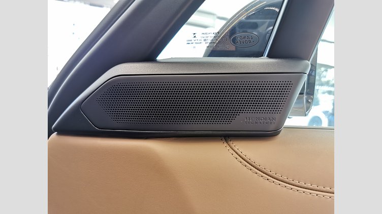 2022 認定中古車 Land Rover Range Rover アイシーホワイト - グロスフィニッシュ P530 AWD（AT） スタンダードホイールベース SV