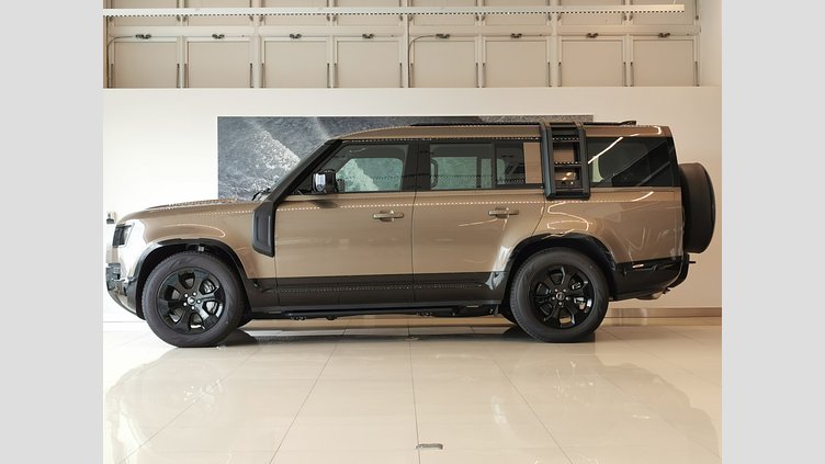 2024 認定中古車 Land Rover Defender 130 ゴンドワナストーン D350 ディーゼルマイルドハイブリッド X-Dynamic SE