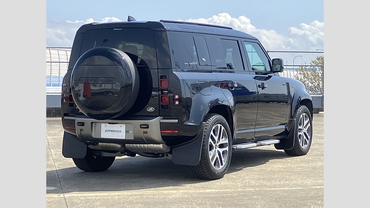 2023 認定中古車 Land Rover Defender 110 サントリーニブラック D300 AWD（AT） X-DYNAMIC SE