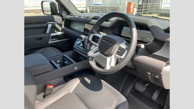 2023 認定中古車 Land Rover Defender 110 サントリーニブラック D300 AWD（AT） X-DYNAMIC SE