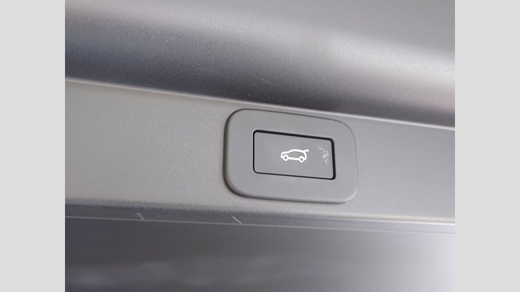 2024 認定中古車 Land Rover Range Rover シャラントグレイ P530 AWD（AT） ロングホイールベース7席シート HSE