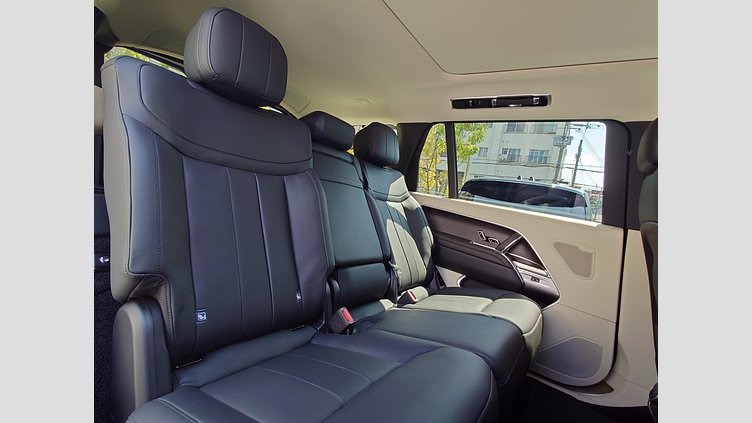 2024 認定中古車 Land Rover Range Rover シャラントグレイ P530 AWD（AT） ロングホイールベース7席シート HSE