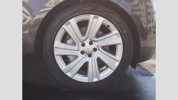 2024 認定中古車 Land Rover Range Rover シャラントグレイ P530 AWD（AT） ロングホイールベース7席シート HSE