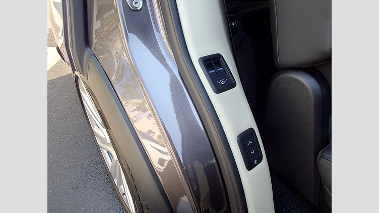 2024 認定中古車 Land Rover Range Rover シャラントグレイ P530 AWD（AT） ロングホイールベース7席シート HSE