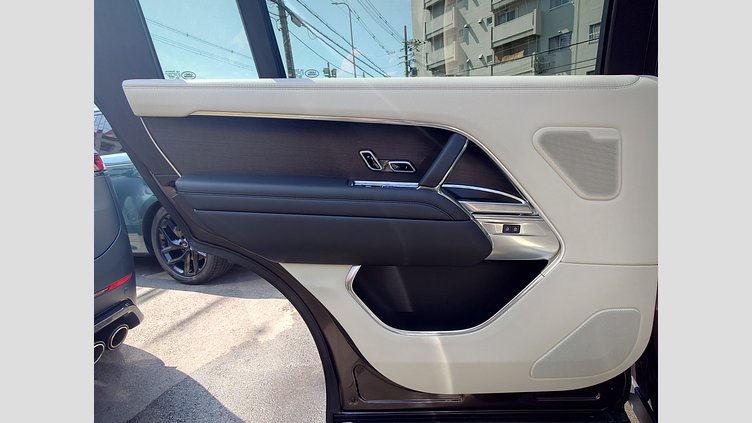2024 認定中古車 Land Rover Range Rover シャラントグレイ P530 AWD（AT） ロングホイールベース7席シート HSE