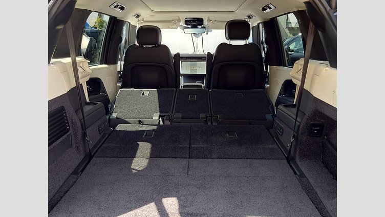 2024 認定中古車 Land Rover Range Rover シャラントグレイ P530 AWD（AT） ロングホイールベース7席シート HSE