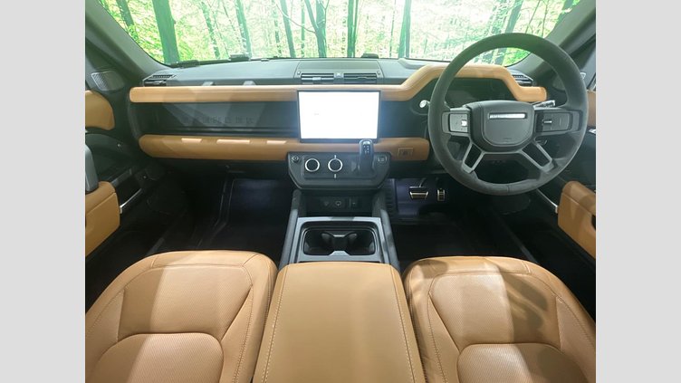 2024 認定中古車 Land Rover Defender 110 サントリーニブラック P525 AWD (AT) V8