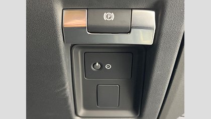 Defender 110 28
