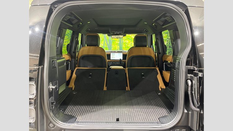 2024 認定中古車 Land Rover Defender 110 サントリーニブラック P525 AWD (AT) V8